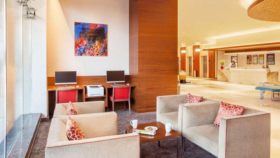 Hyatt Place Hyderabad/Banjara Hills Lobby