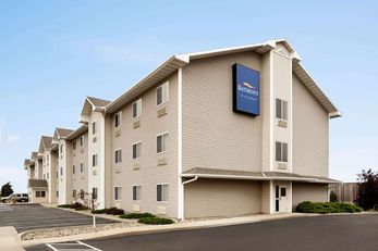 Baymont Inn & Suites Fremont