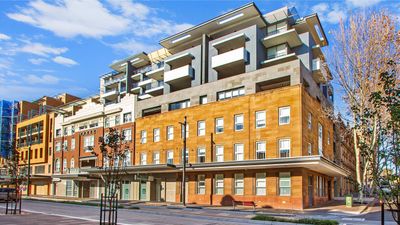 Terminus Apartment Hotel, Ascend Coll