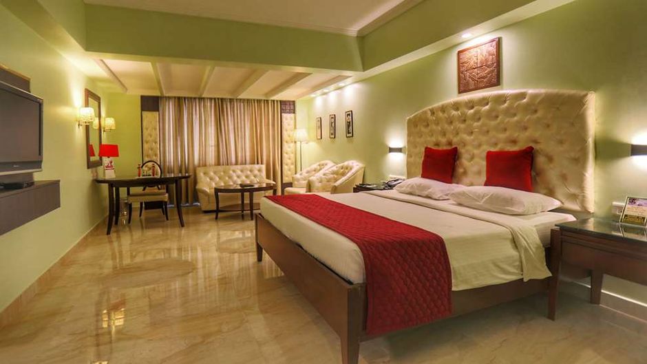Quality Inn Sabari Room