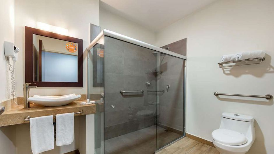 Sleep Inn Tijuana Room