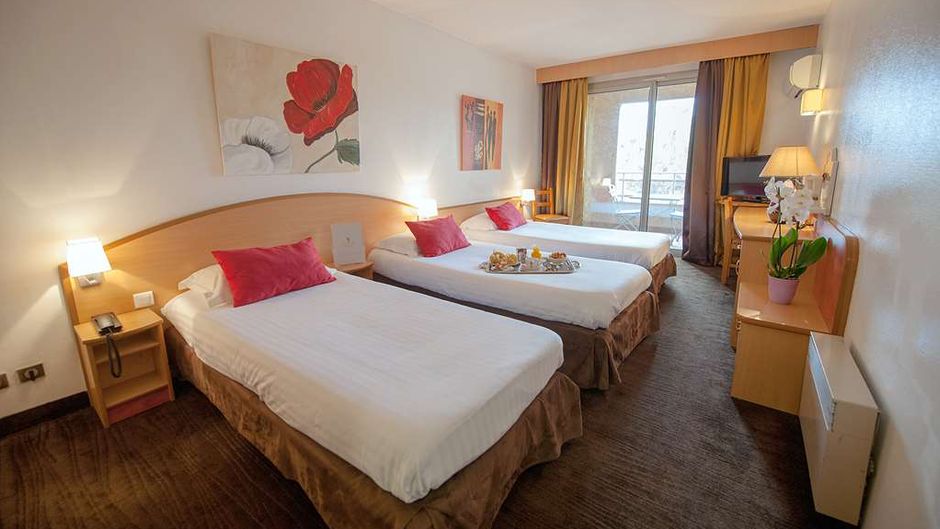 Promotel Hotel Room