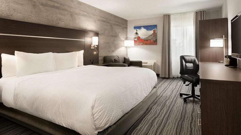 Days Inn Kingston Room