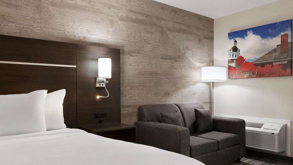 Days Inn Kingston Room