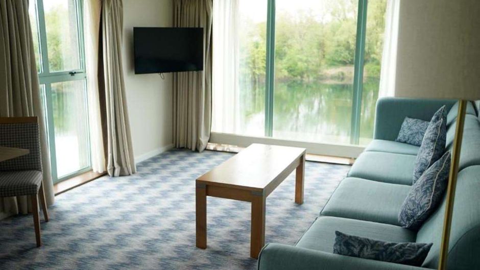 De Vere Cotswold Water Park Suite