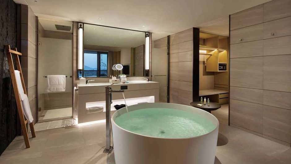 DoubleTree Resort – Xinglong Lakeside Room