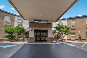 SureStay Plus Hotel by Best Western