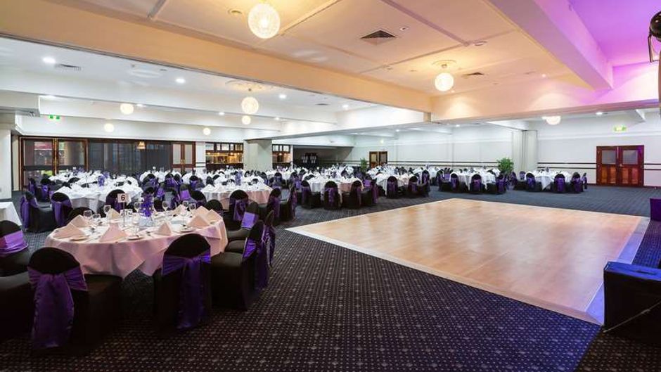 All Seasons Bendigo Room