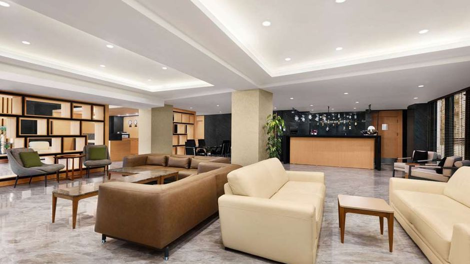 Ramada Sakarya Hendek Lobby