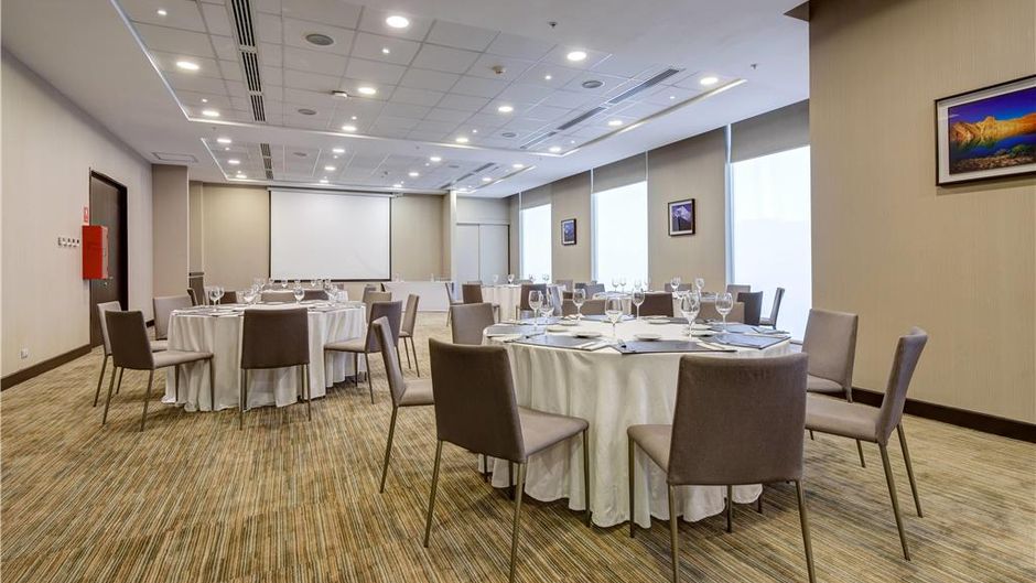 Wyndham Santiago Aeropuerto Meeting