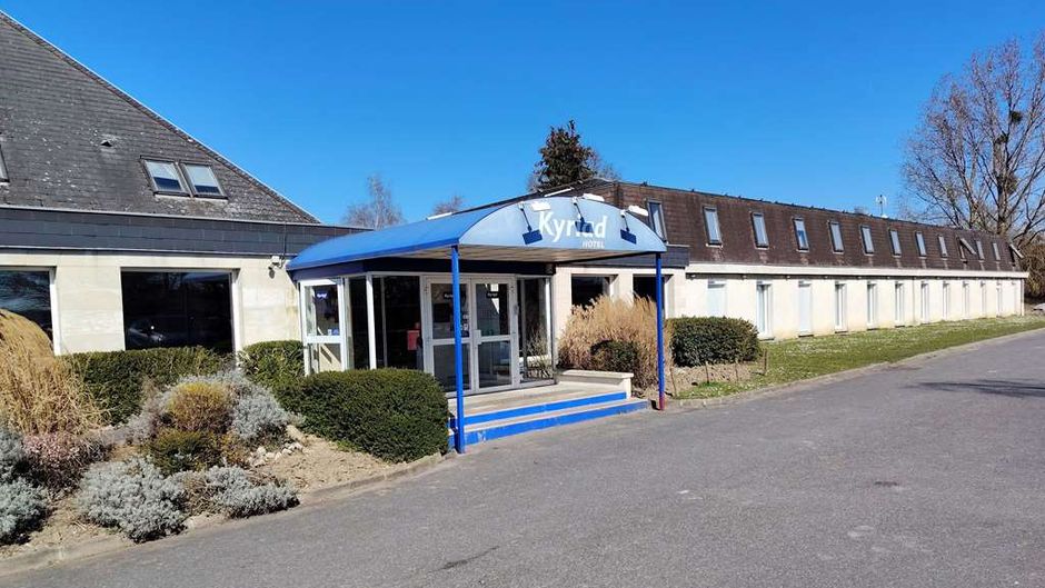 Hotel Kyriad Laon Exterior