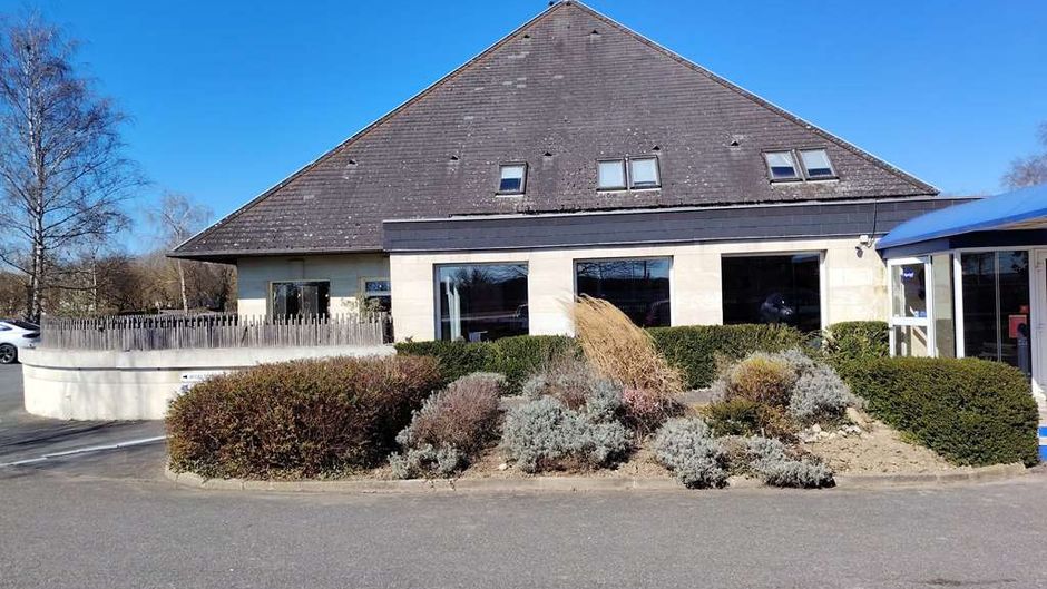 Hotel Kyriad Laon Exterior