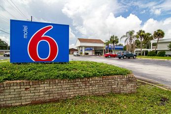 Motel 6 Starke