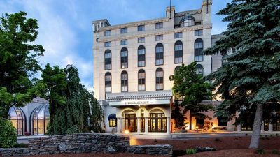 DoubleTree by Hilton Nashua