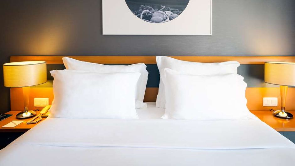SANA Sesimbra Hotel Room