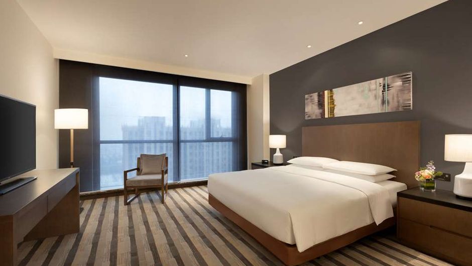 Hyatt Place Shanghai New Hongqiao Suite