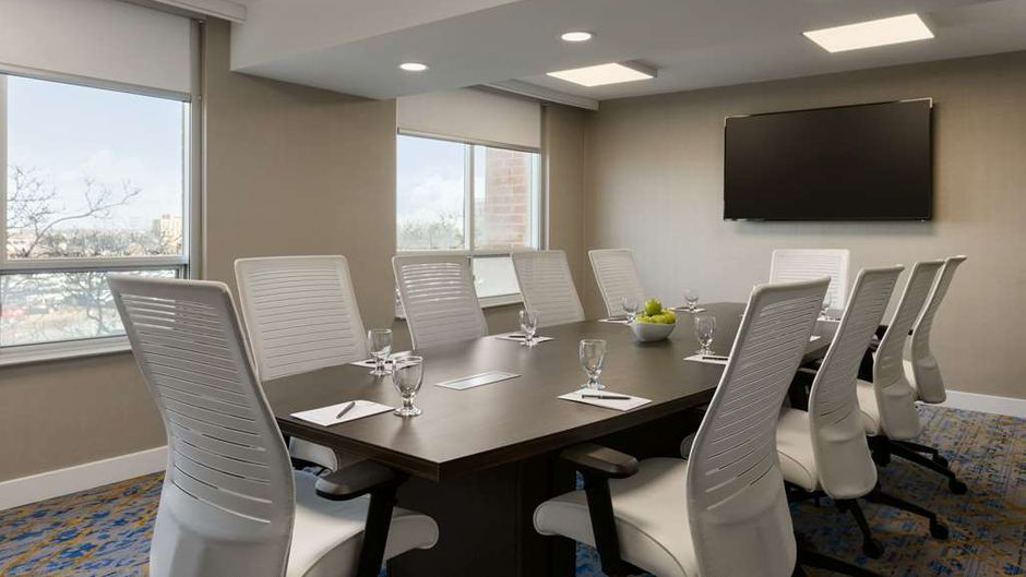 Embassy Suites by Hilton Toronto Airport Meeting