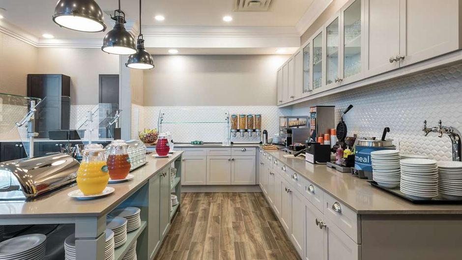 Homewood Suites by Hilton Ottawa Airport Restaurant