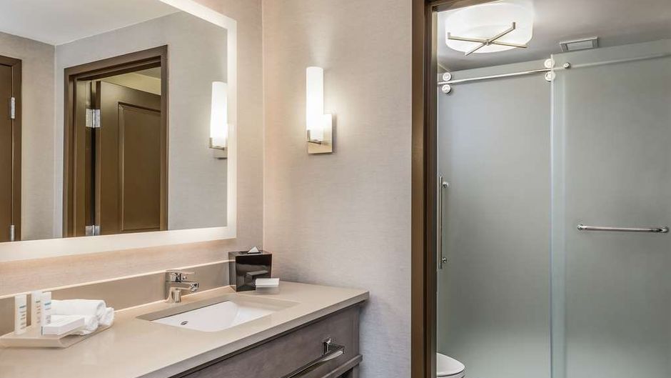 Homewood Suites by Hilton Ottawa Airport Room