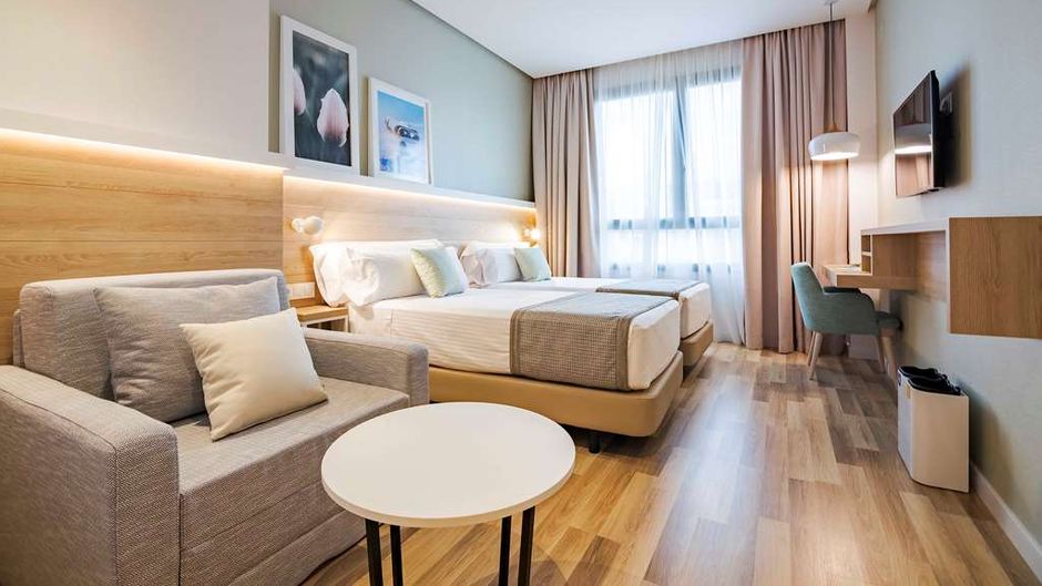 The Golden Hotel Barcelona Room