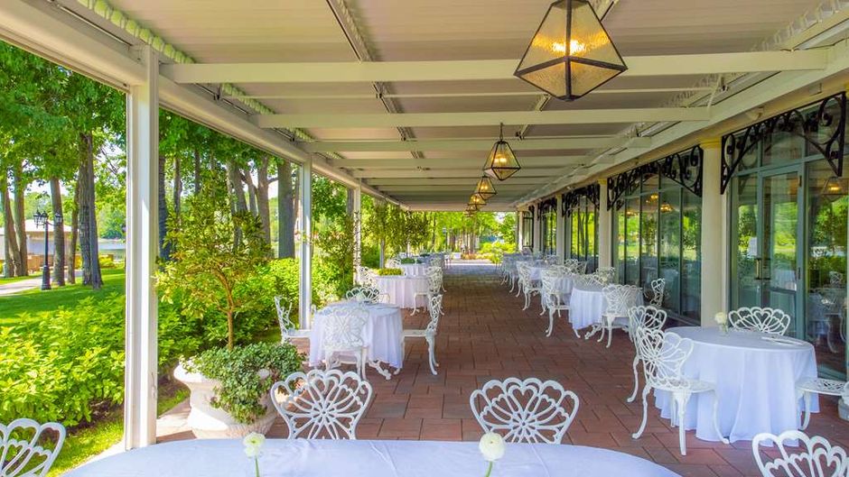Chateau Vaudreuil Suites Hotel Restaurant