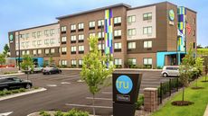 Tru by Hilton Madison West