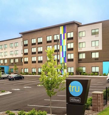 Tru by Hilton Madison West