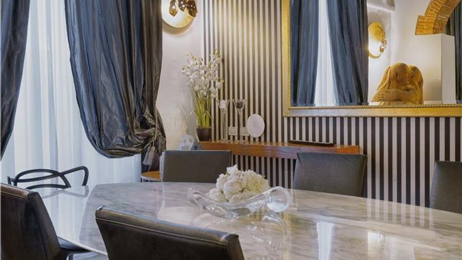De La Pace, Sure Hotel Collection by BW Lobby