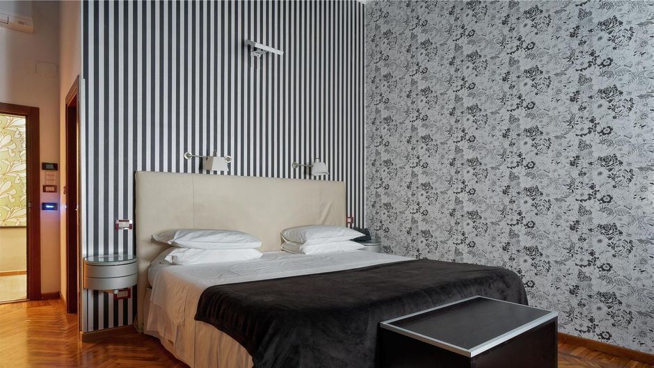 De La Pace, Sure Hotel Collection by BW Room