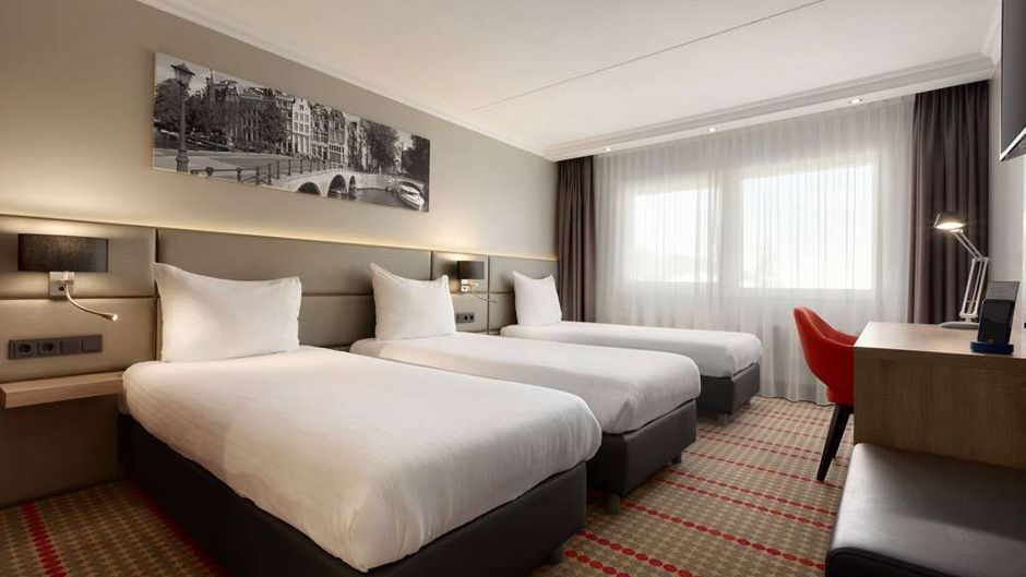 Ramada Amsterdam Airport Schiphol Suite
