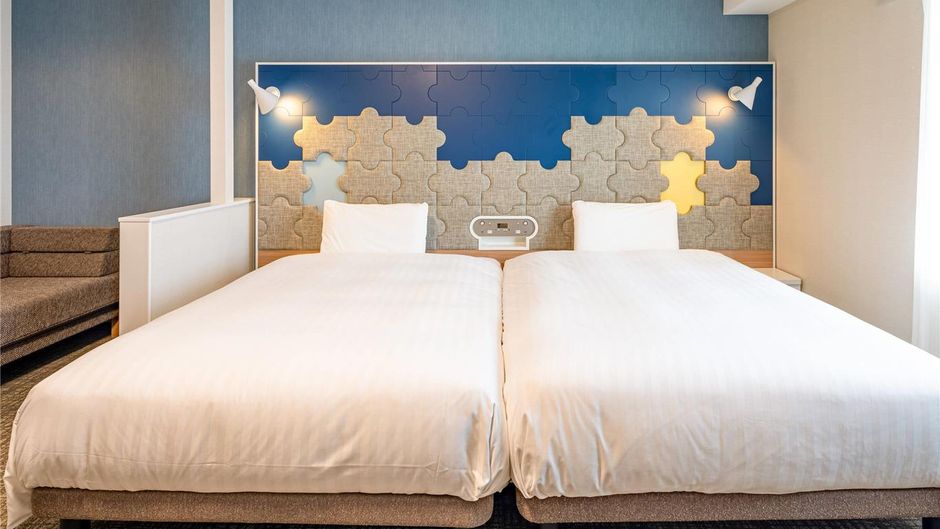 Comfort Suites Tokyo Bay Room