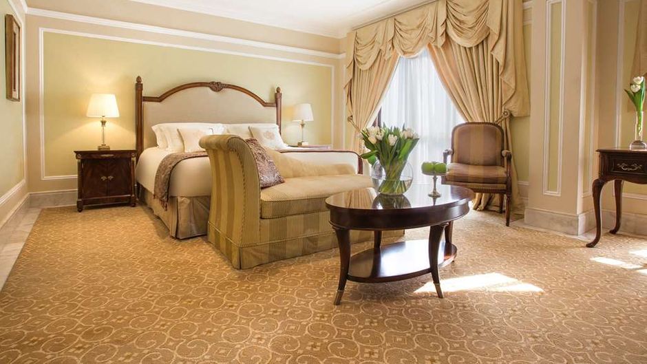 The Regency Hotel Kuwait Room