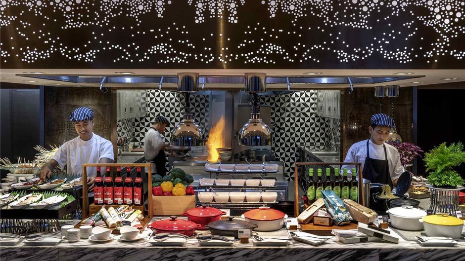 Pullman Yangon Centrepoint Hotel Restaurant