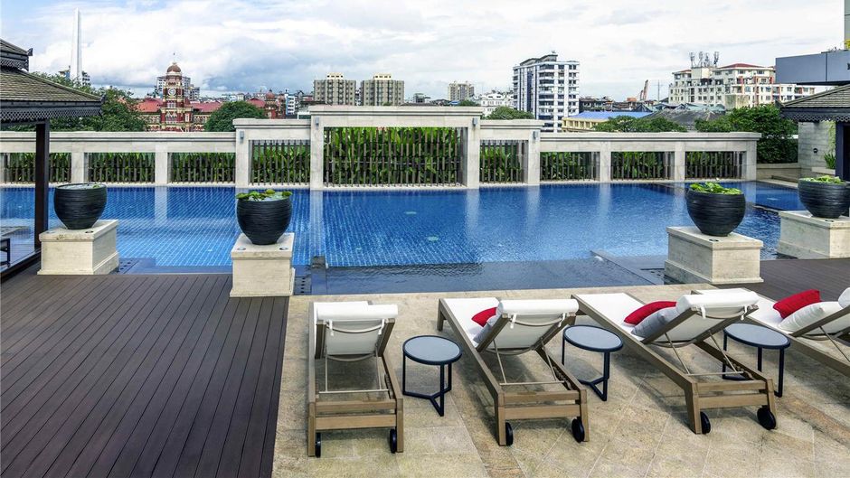 Pullman Yangon Centrepoint Hotel Pool