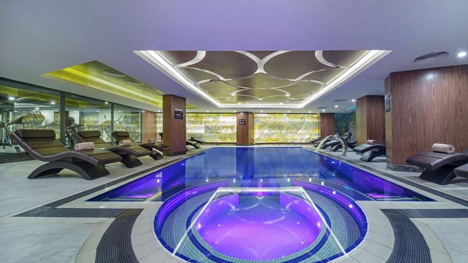 Hilton Garden Inn Yalova Pool