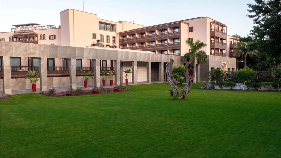 Santa Catalina, a Royal Hideaway Hotel Exterior