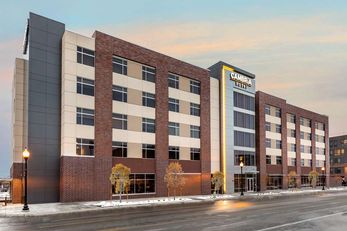 Cambria hotel & suites