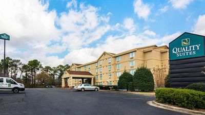 Quality Suites Forest Park