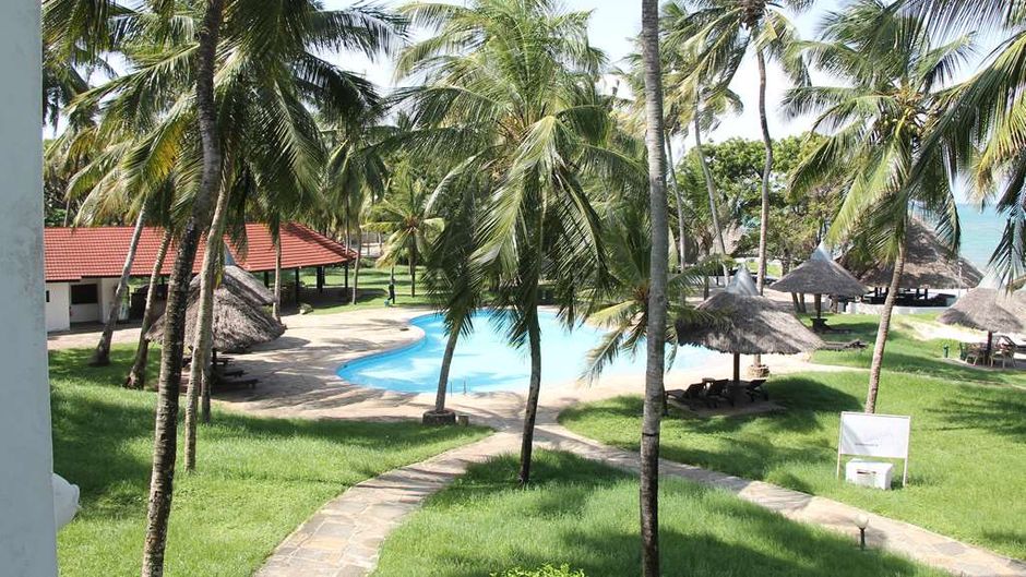 Muthu Nyali Beach Hotel and Spa Pool