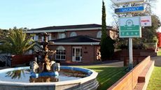 Summerhill Motor Inn