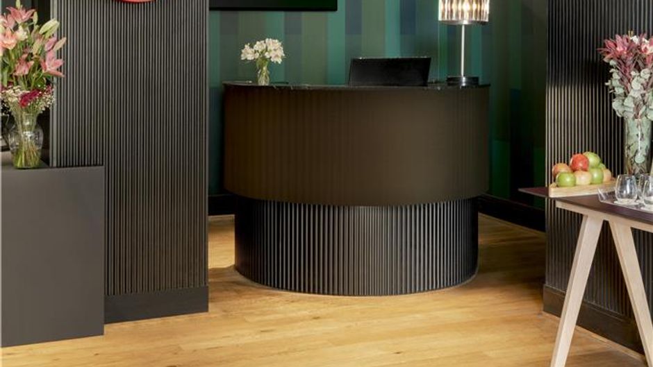 NH Collection Casacostanera Lobby