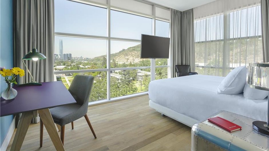 NH Collection Casacostanera Room