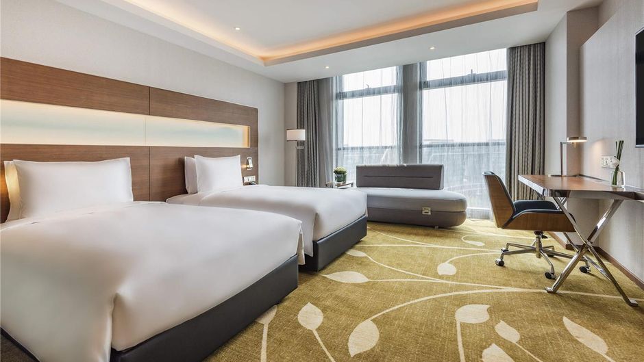 Novotel Shanghai Hongqiao Exterior