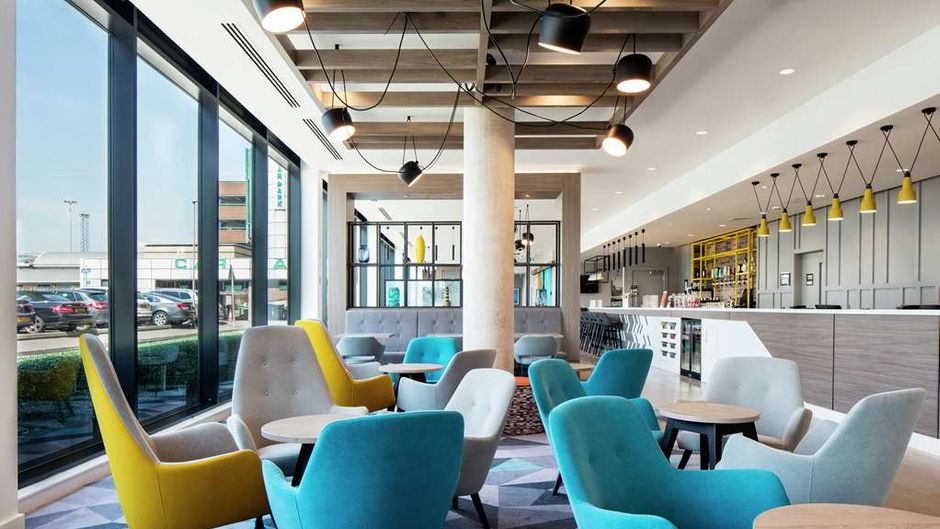 Hampton by Hilton Belfast City Centre Lobby
