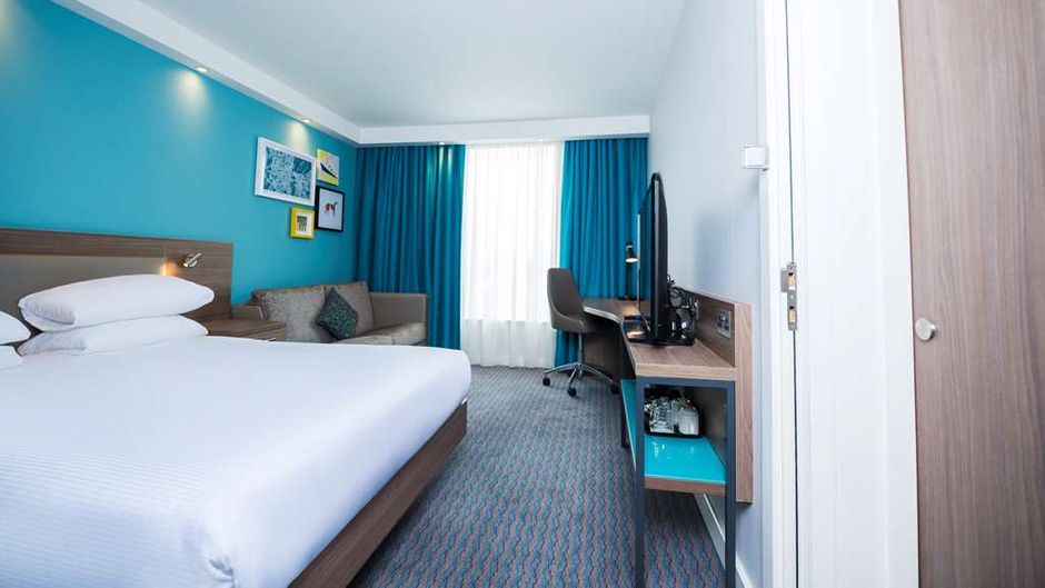 Hampton by Hilton Belfast City Centre Room