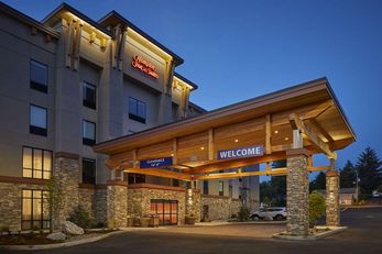 Hampton Inn & Suites Roseburg