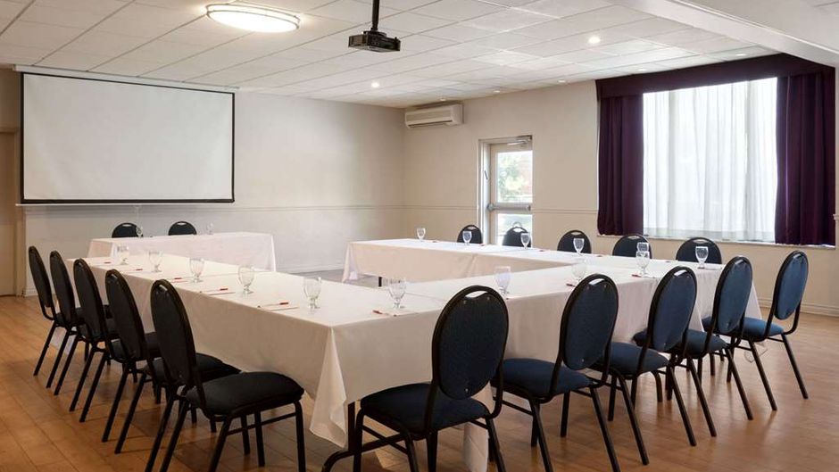 Ramada Plaza Montreal Meeting