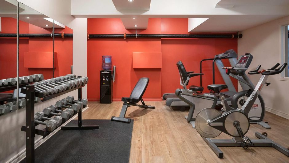 Ramada Plaza Montreal Health