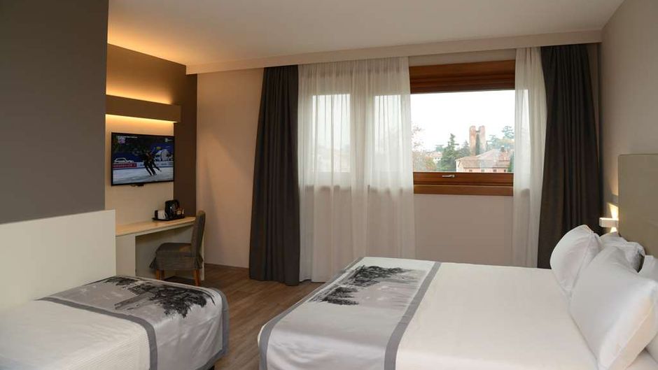 Albergo Roma, BW Signature Collection Room