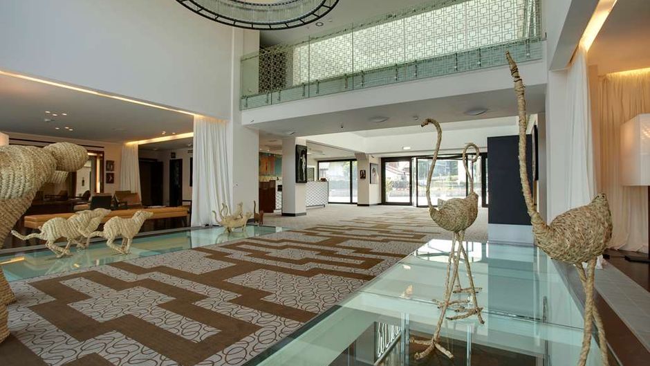 Devero Hotel-Spa BW Signature Collection Lobby